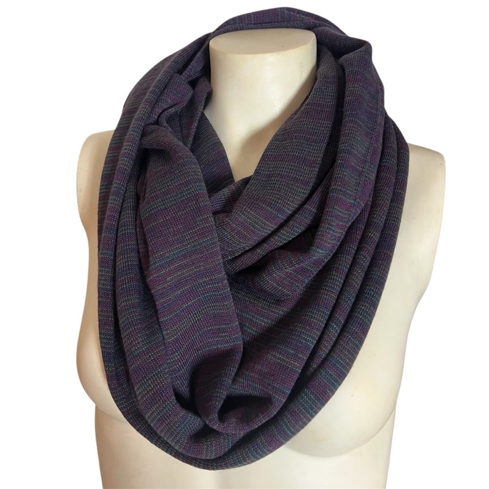 Duluth Trading Co Purple and Black Infinity Scarf